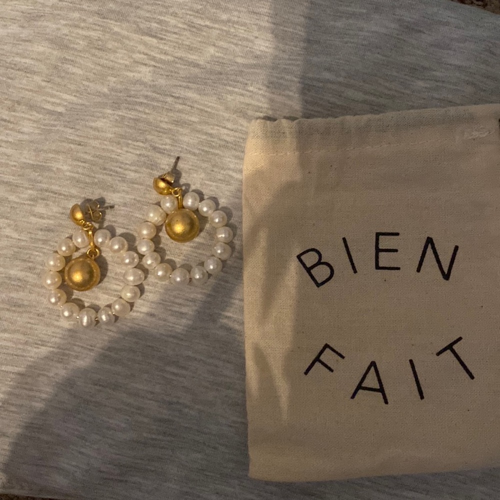 Madewell Pearl earrings